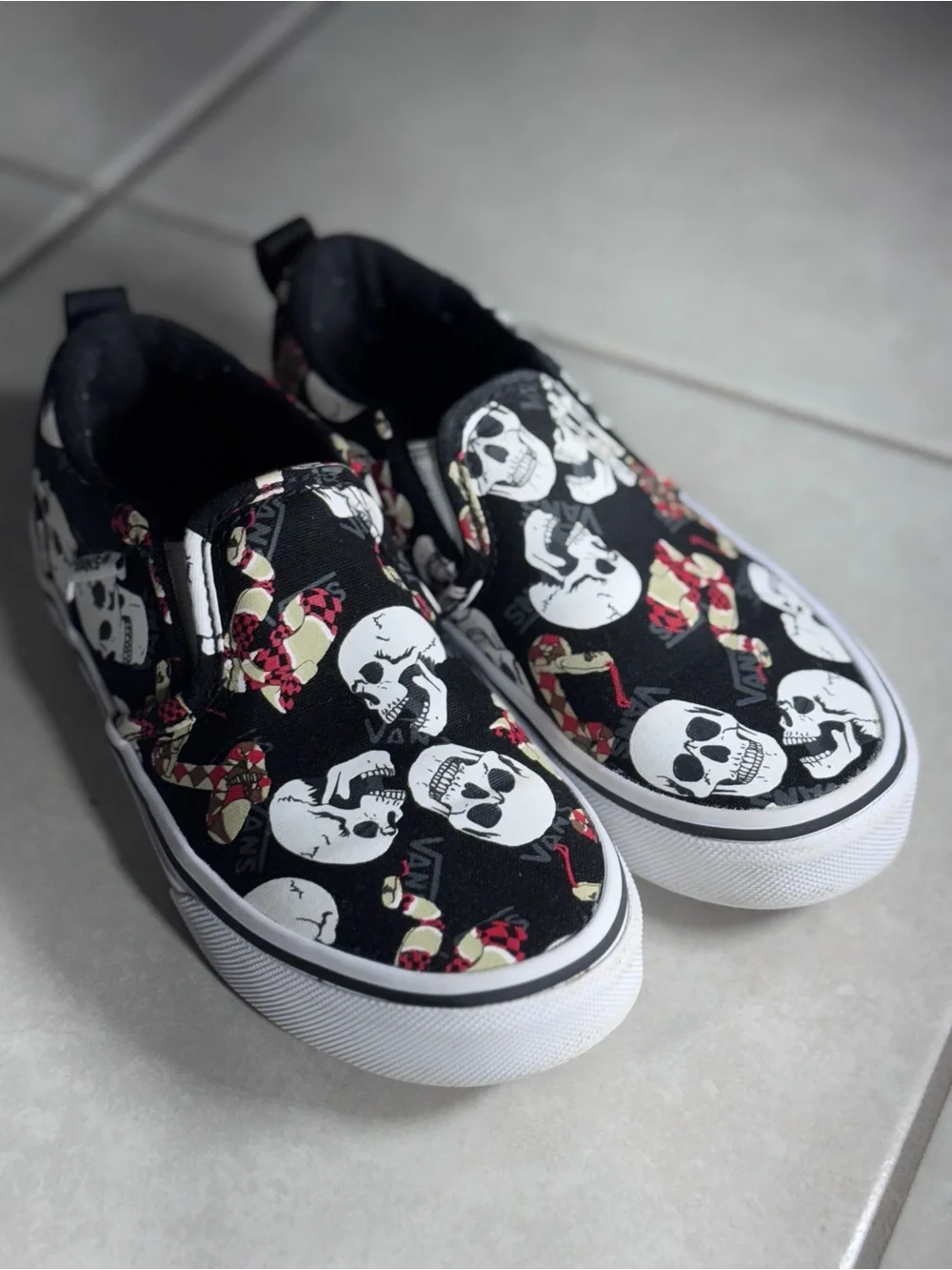 VANS - Kids Skulls Shoes